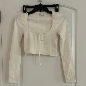 Aritzia White Long Sleeve Crop Top